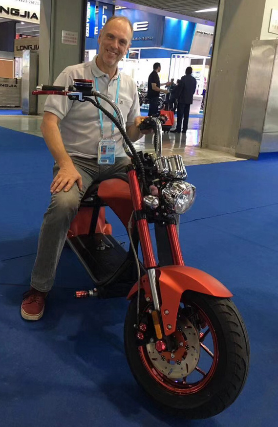 48v ไขมันยางจักรยานไฟฟ้า 20 นิ้ว 500w 40 Mph แบตเตอรี่ขับเคลื่อนด้วยยางหนา 34