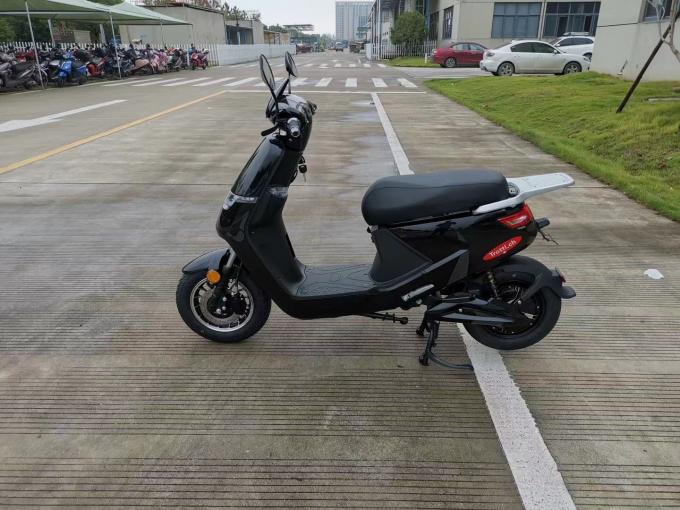 60-80km 72 โวลต์สกู๊ตเตอร์ไฟฟ้า 60 โวลต์ 20Ah แบตเตอรี่ลิเธียม 8